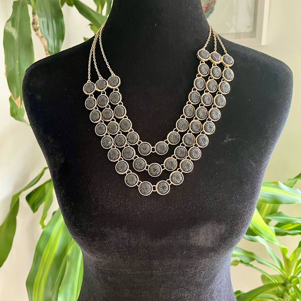 Elegant Gold and Black Layered Necklace